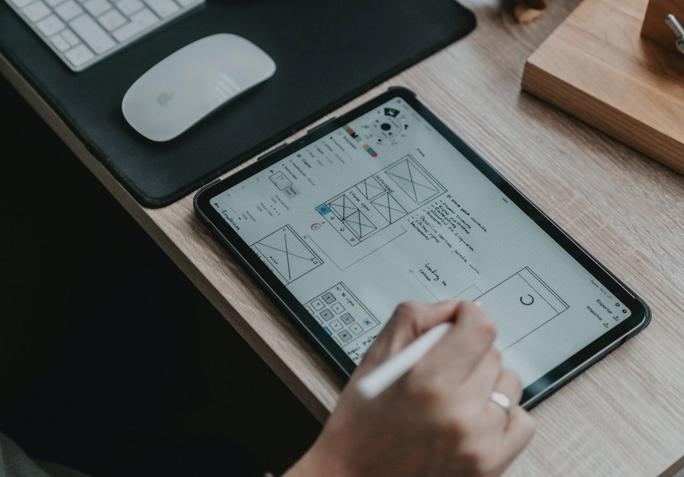 تصميم واجهات وتجربة المستخدم UI/UX